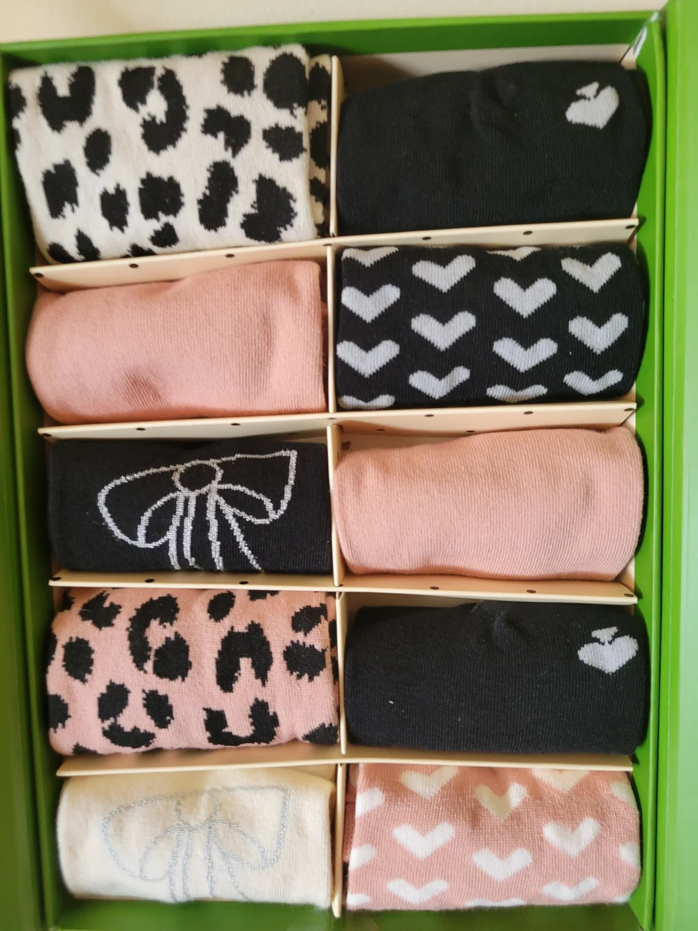 kate spade Green Storage Box - 10 Days of Socks